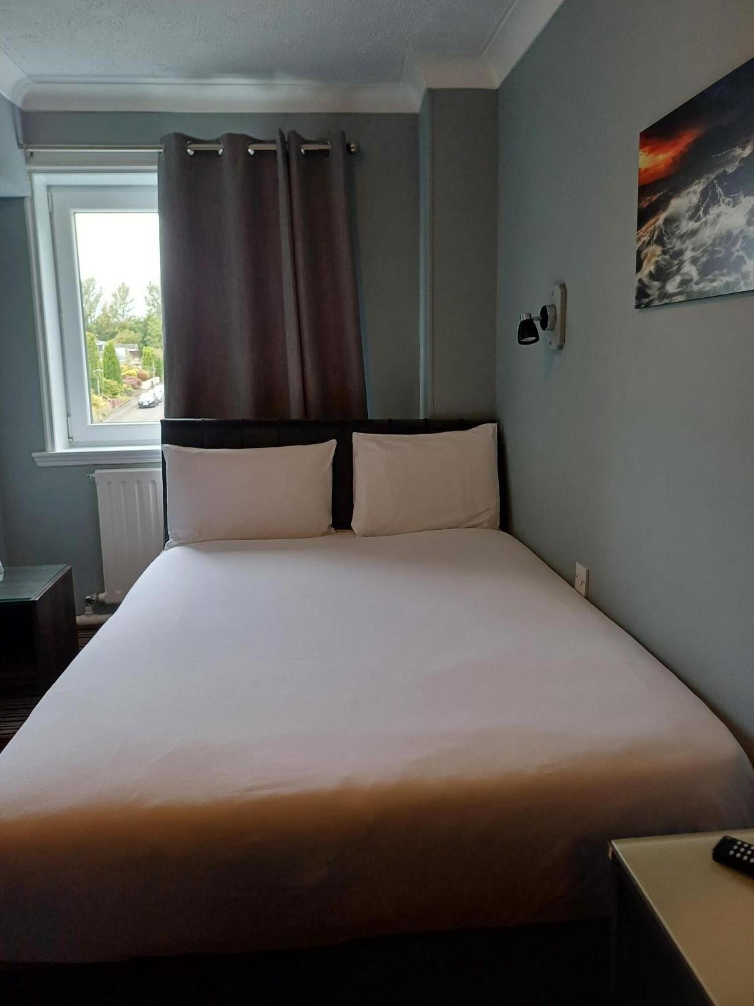 Kings Park Hotel Glasgow Szoba fotó